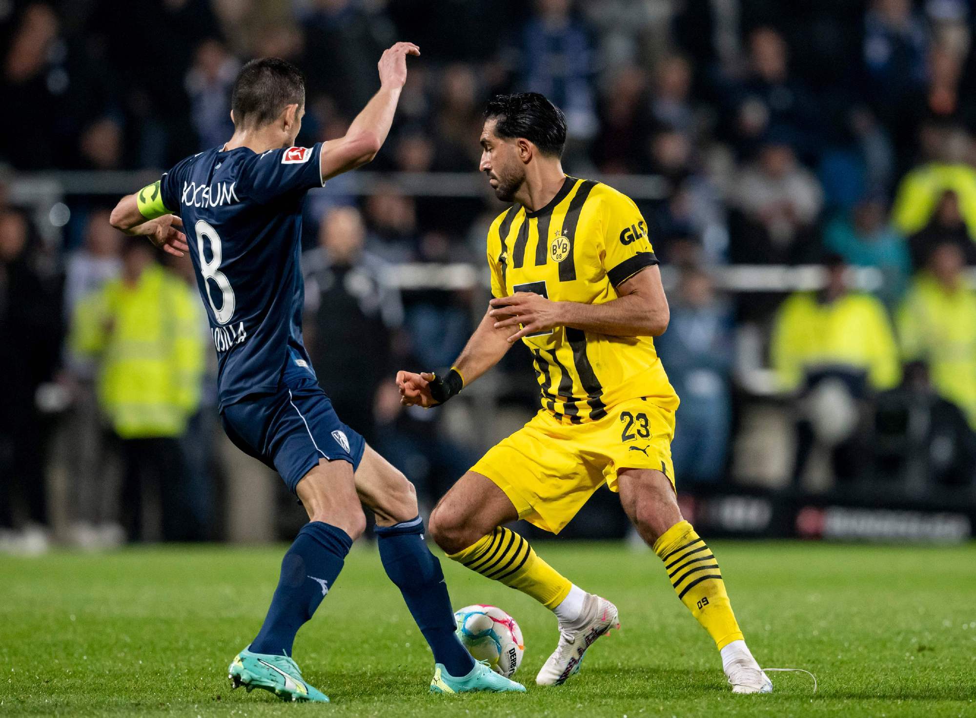 包含争冠热门多特蒙德遭遇惨败，无缘进军半决赛的词条