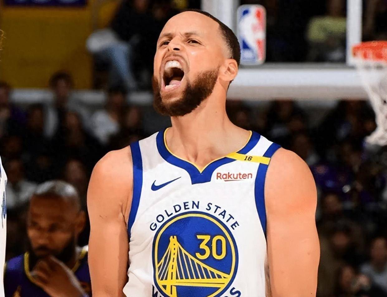 关于勇士队核心球员表现出色，助队轻松取胜的信息