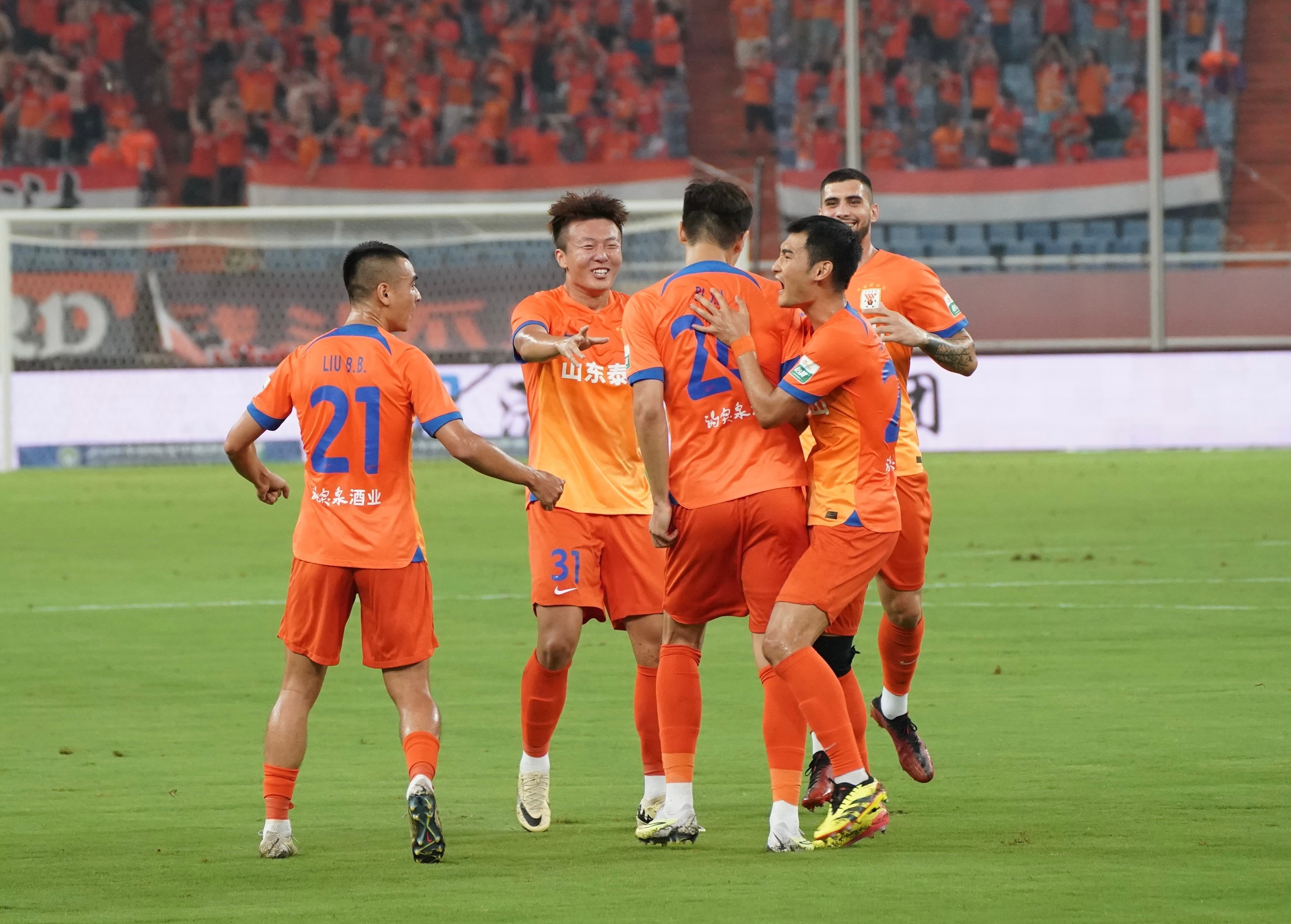 马塞尔队员表现出色，取得一场胜利