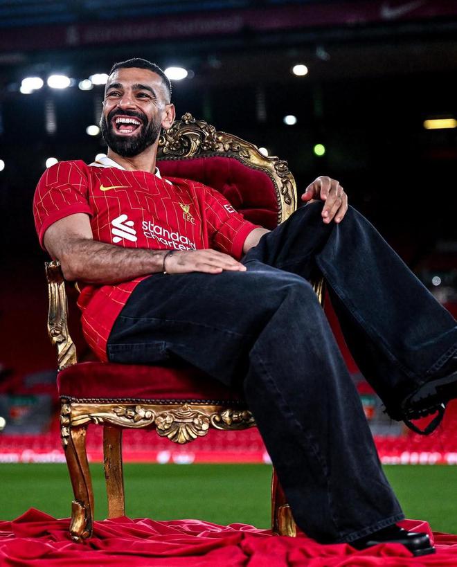 包含萨拉赫连续进球，成为焦点人物的词条