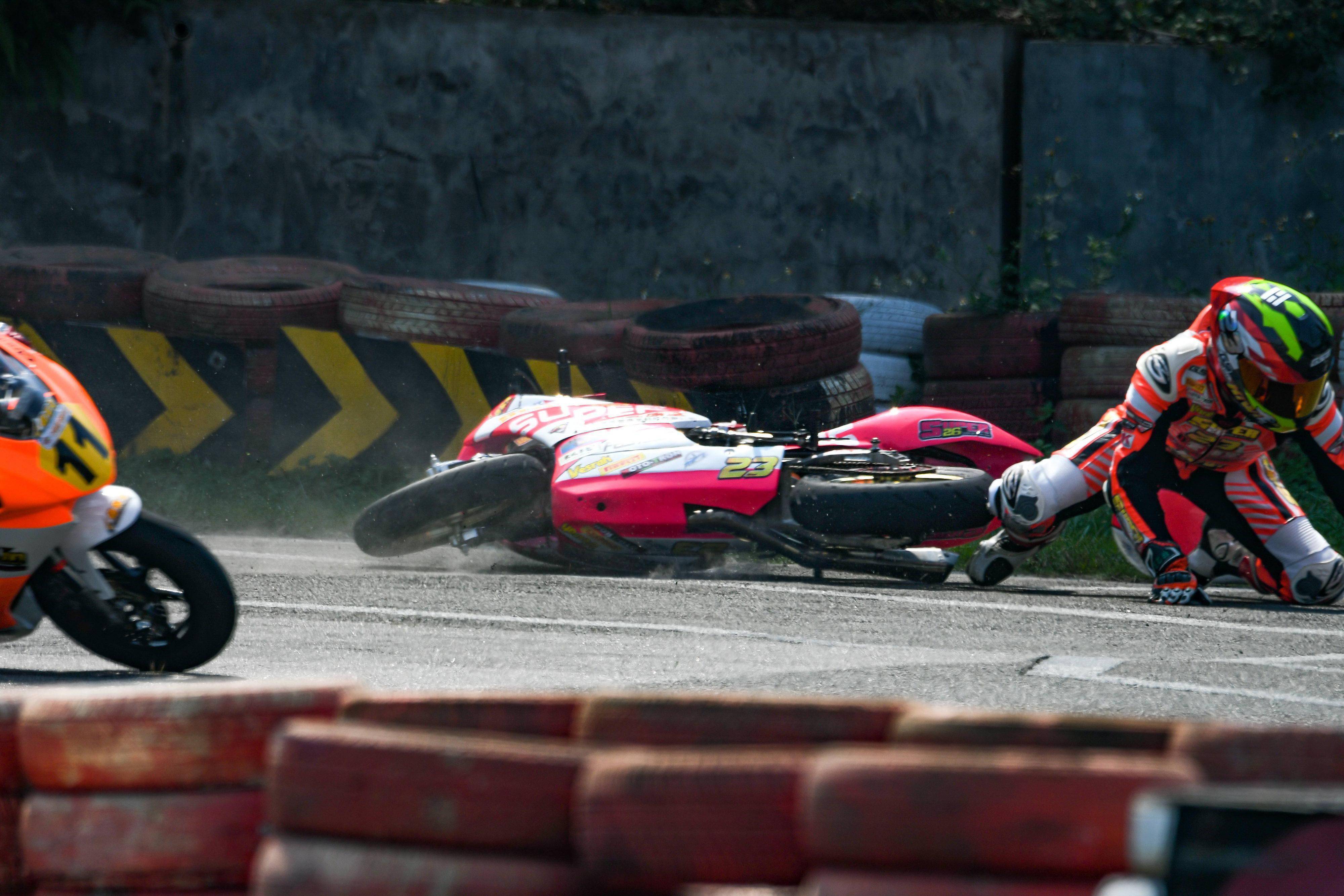 哈萨克斯坦球队打破僵局，全力冲击前进的简单介绍