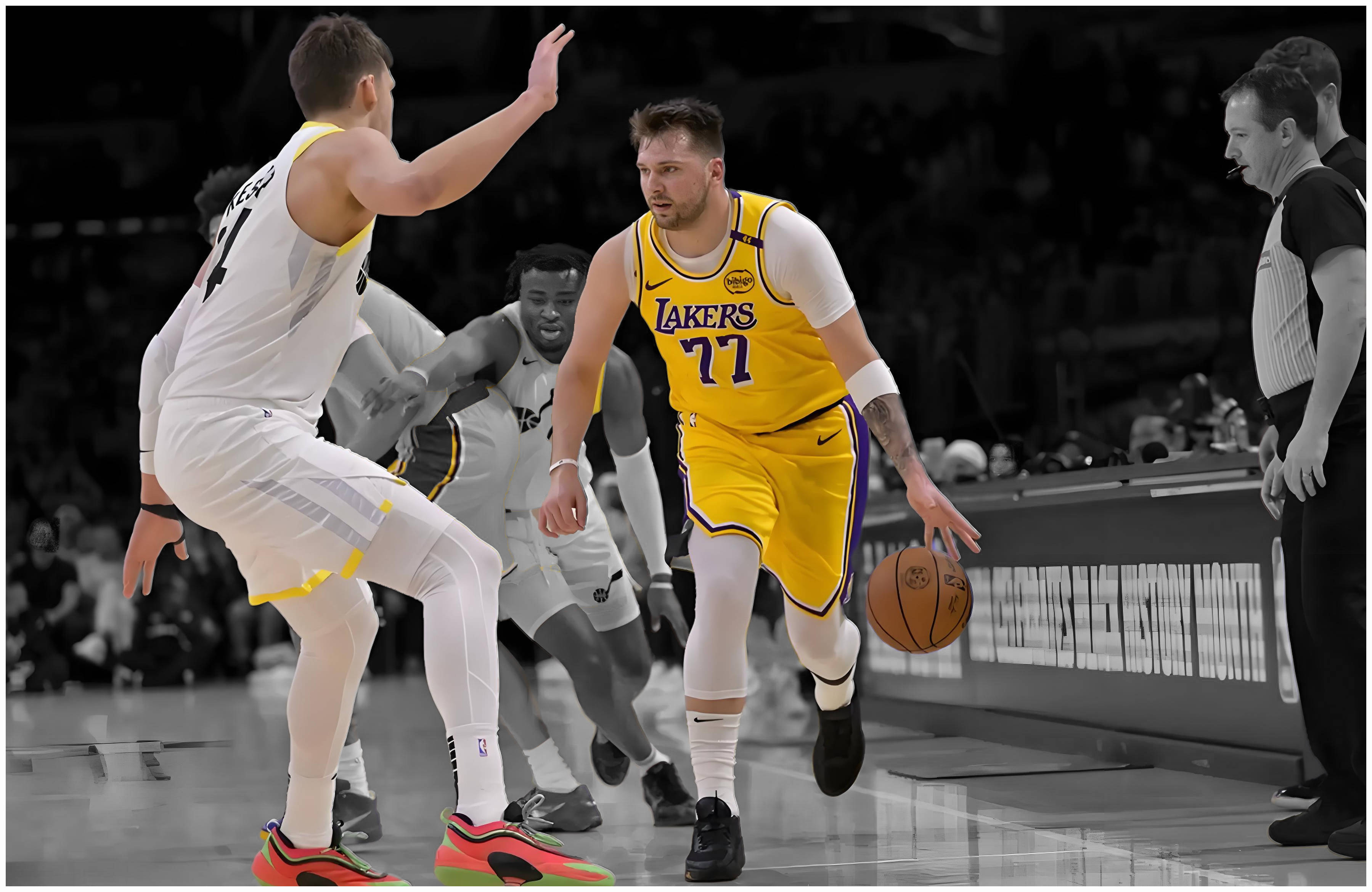 球队后卫持续高效投篮获得胜利！