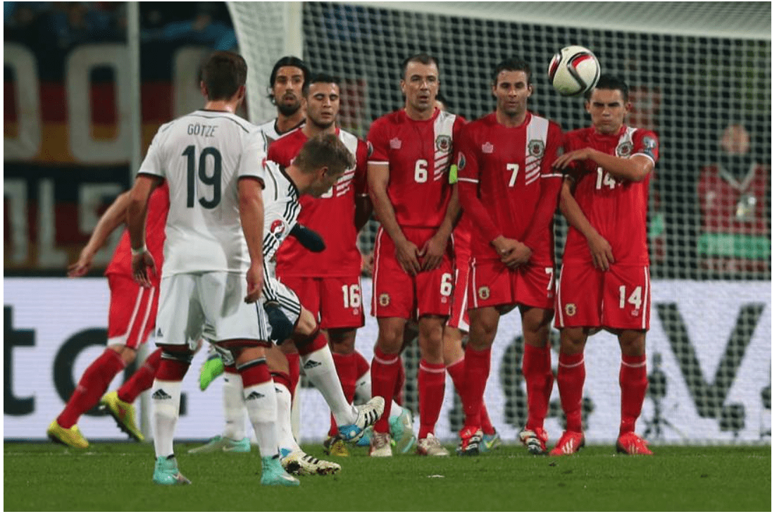 关于克罗地亚0-0逼平俄罗斯，小组出线前景一片黑暗的信息