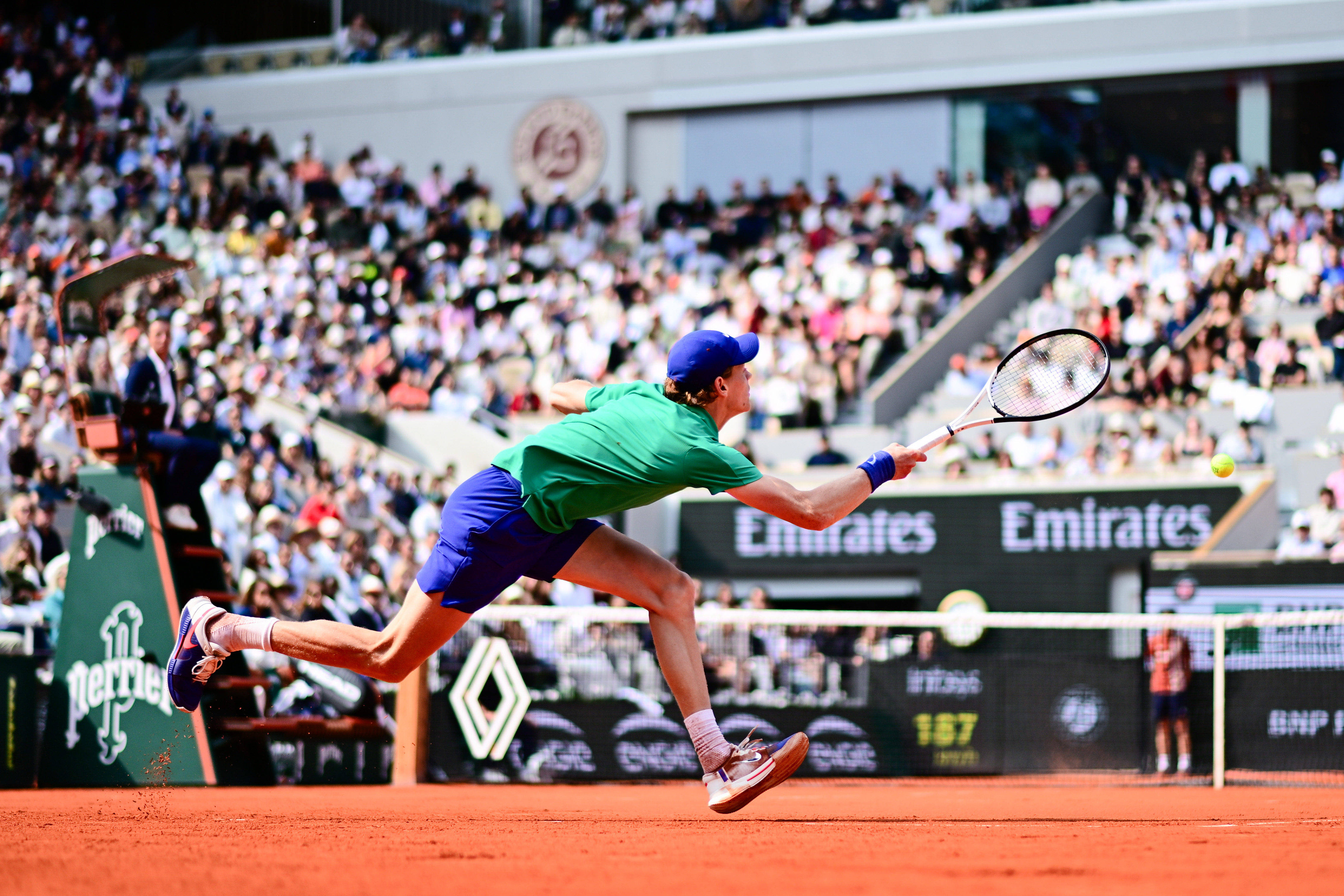 德国网球队完胜澳大利亚网球队，阿尔卡拉斯制霸全场的简单介绍