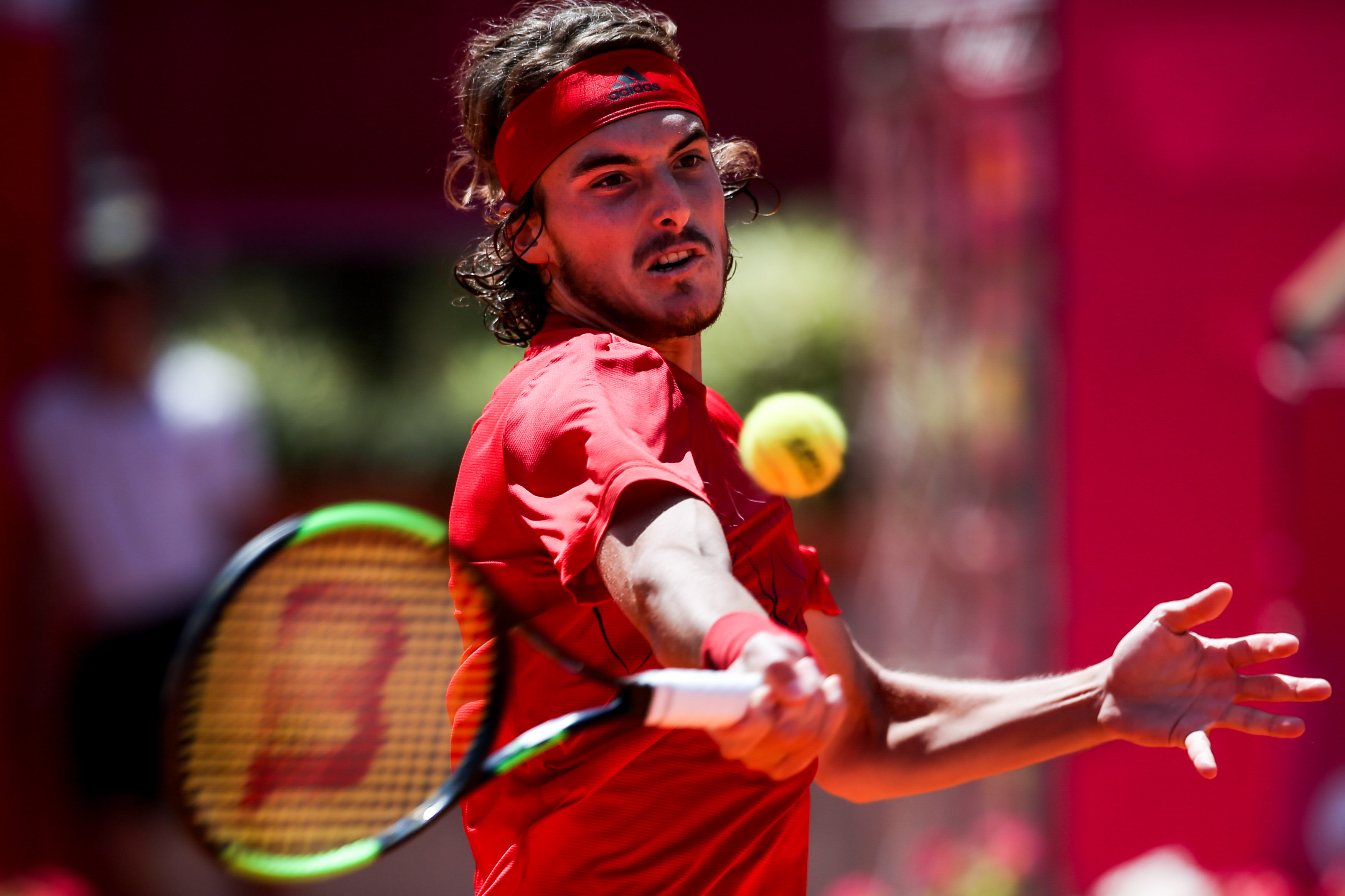 黑白直播nba-戴维斯杯鏖战ATP总决赛，西西帕斯关键制胜