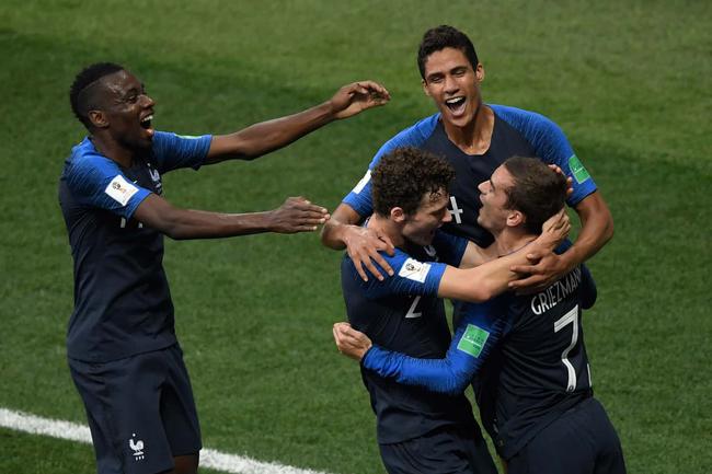 巴西横扫乌拉圭，格列兹曼统治全场